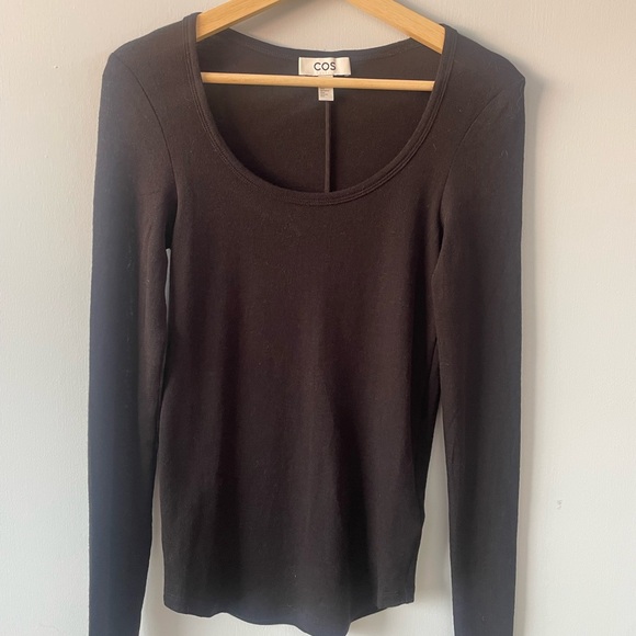 NWOT COS SCOOP-NECK MERINO WOOL LONG-SLEEVED TOP - Picture 3 of 4